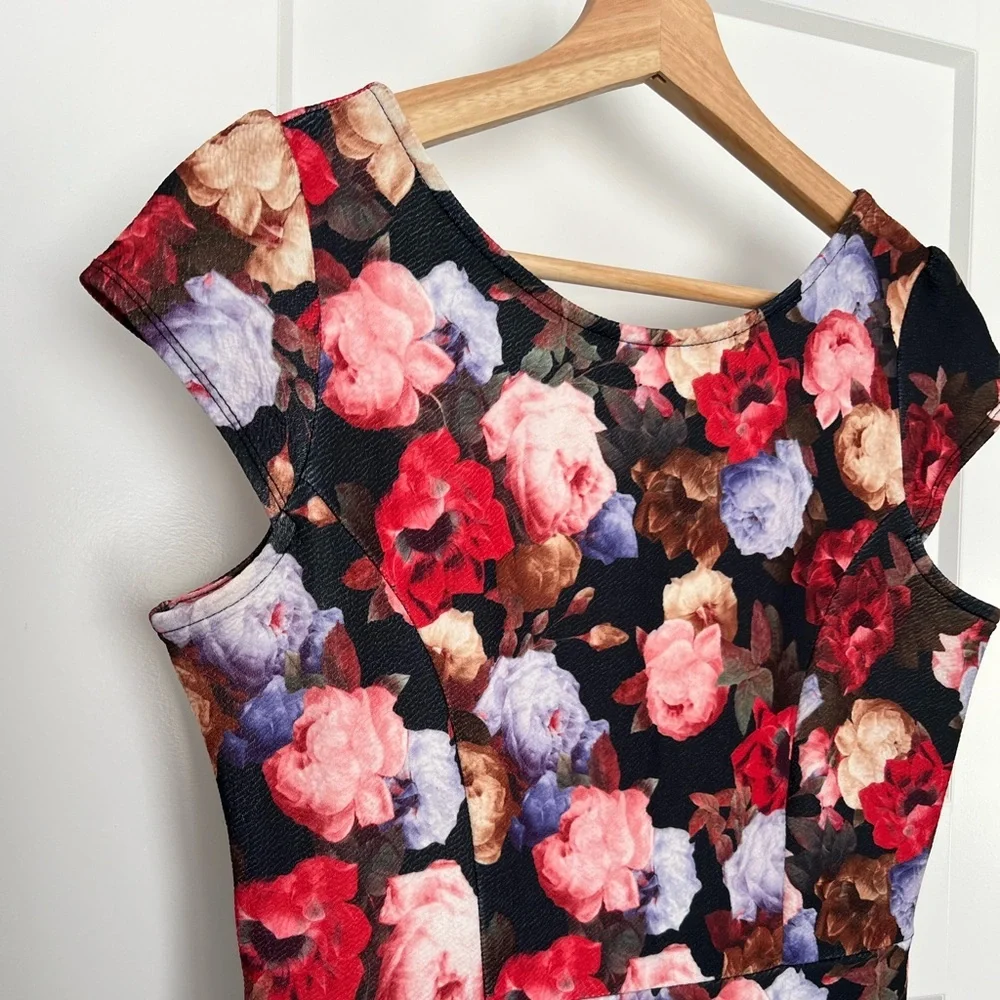 Dorothy Perkins: Floral Flared Midi Dress: Size US 6 - Picture 3 of 5